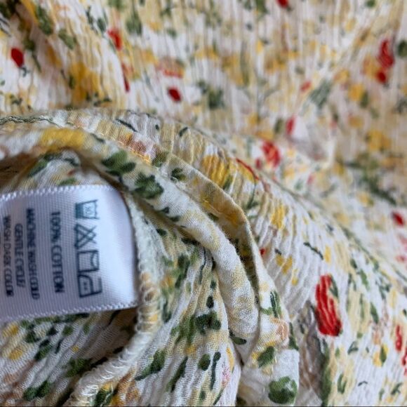 C WONDER CREAM FLORAL RIBBED BLOUSE - Picture 6 of 12